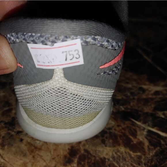 Nike women's Free 5.0 642199-200 gray running shoes size 6.   753 - Picture 12 of 12